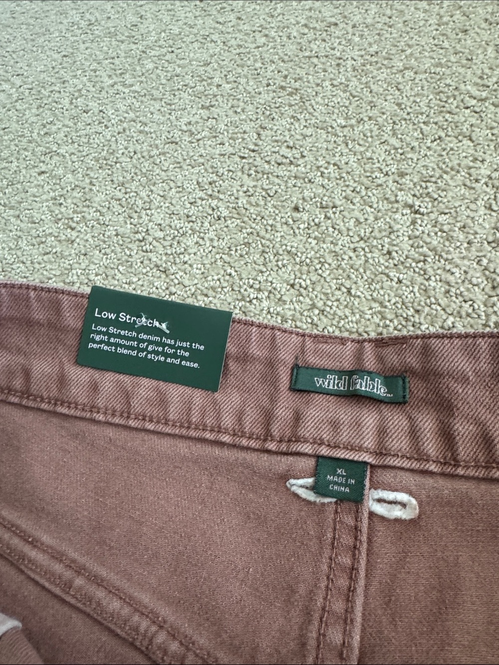S81 NWT Wild Fable Low Rise Cargo Denim Shorts - Size: XL - Picture 4 of 6